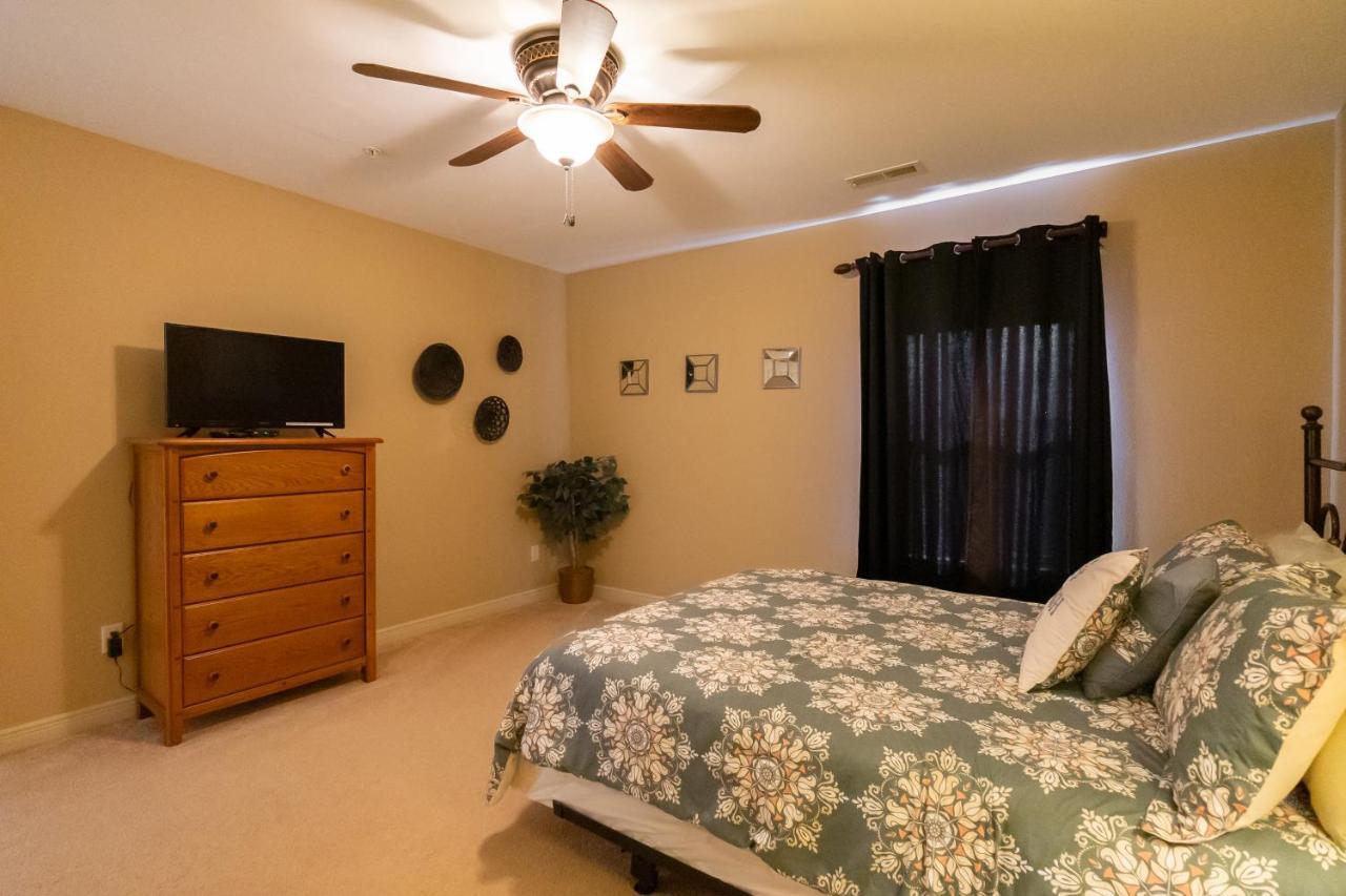 4Br Walk-In - Foosball Table - Hot Tub - Fire Pit - Free Tickets Included - Dv166 Branson Zewnętrze zdjęcie