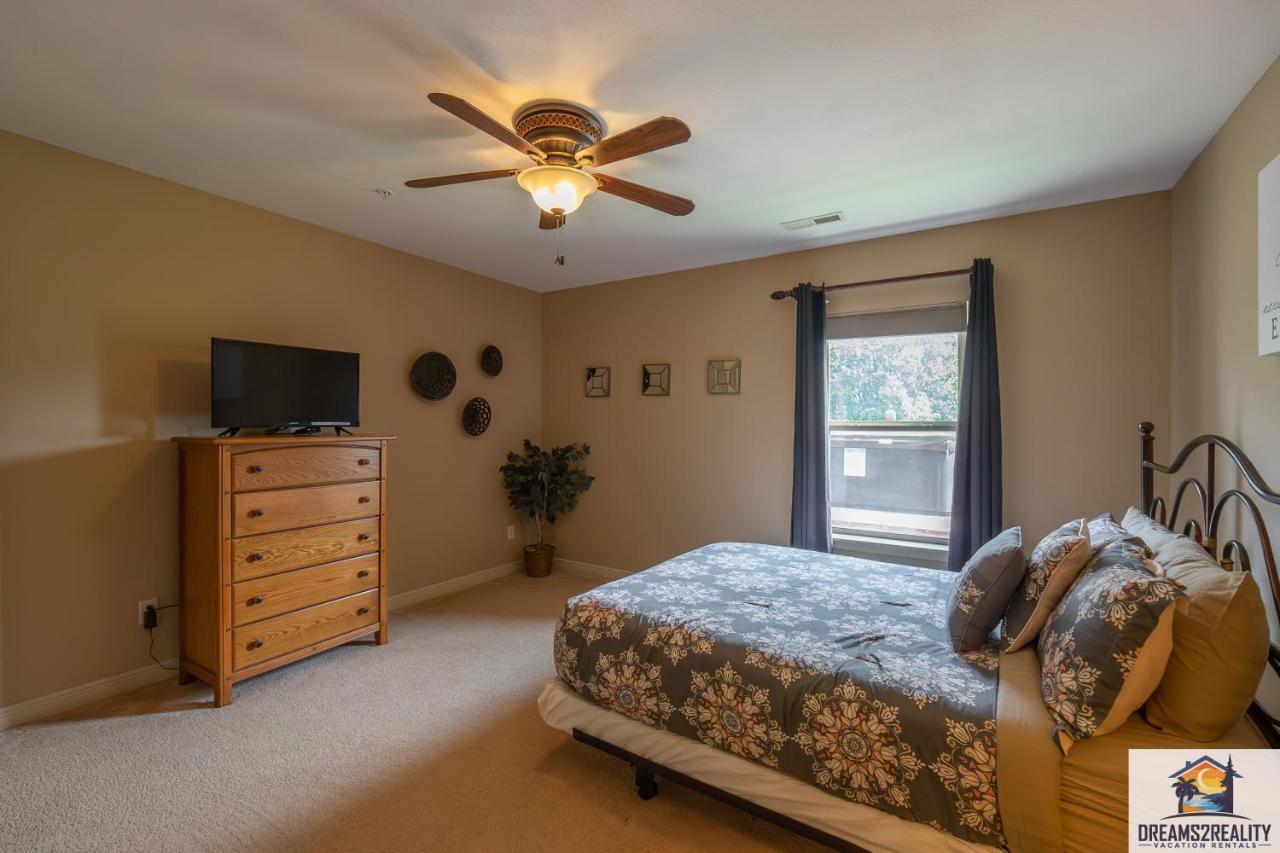 4Br Walk-In - Foosball Table - Hot Tub - Fire Pit - Free Tickets Included - Dv166 Branson Zewnętrze zdjęcie